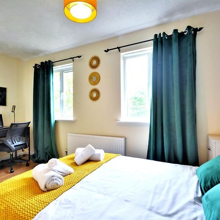 Manchester Townhouse By Bevolve - 4 Bedrooms - Free Parking מראה חיצוני תמונה