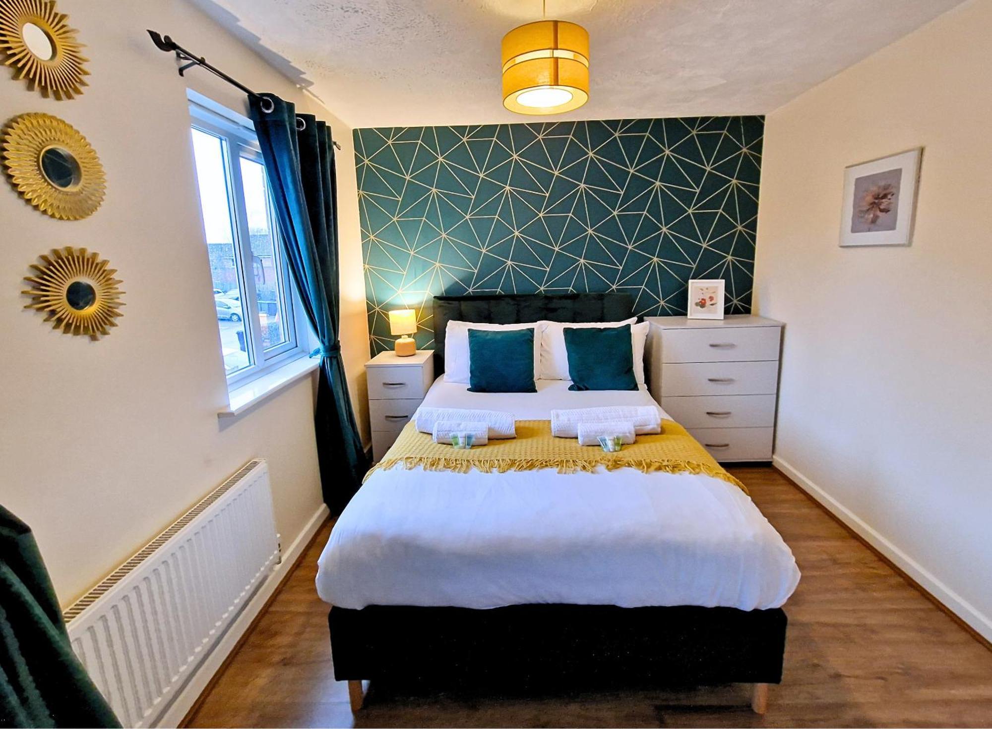 Manchester Townhouse By Bevolve - 4 Bedrooms - Free Parking מראה חיצוני תמונה
